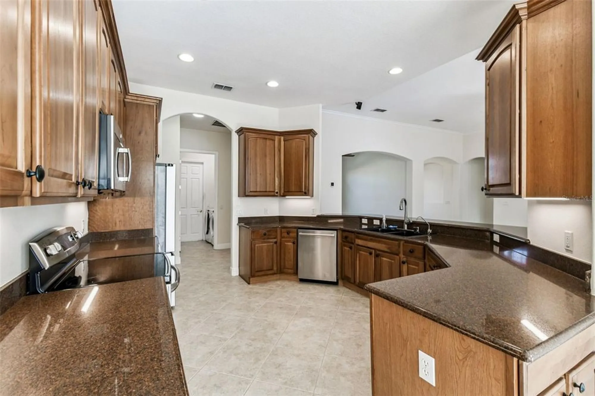 Property Slideshow image 12 of 66 | 506 tapatio ln, Poinciana, FL, 34759