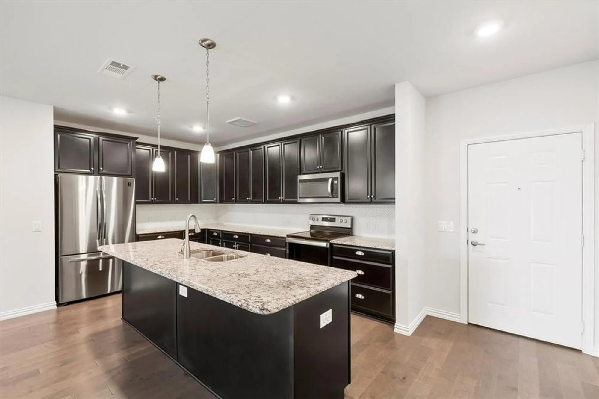 Property Slideshow image 4 of 30 | 651 n watters rd 7202, Allen, TX, 75013