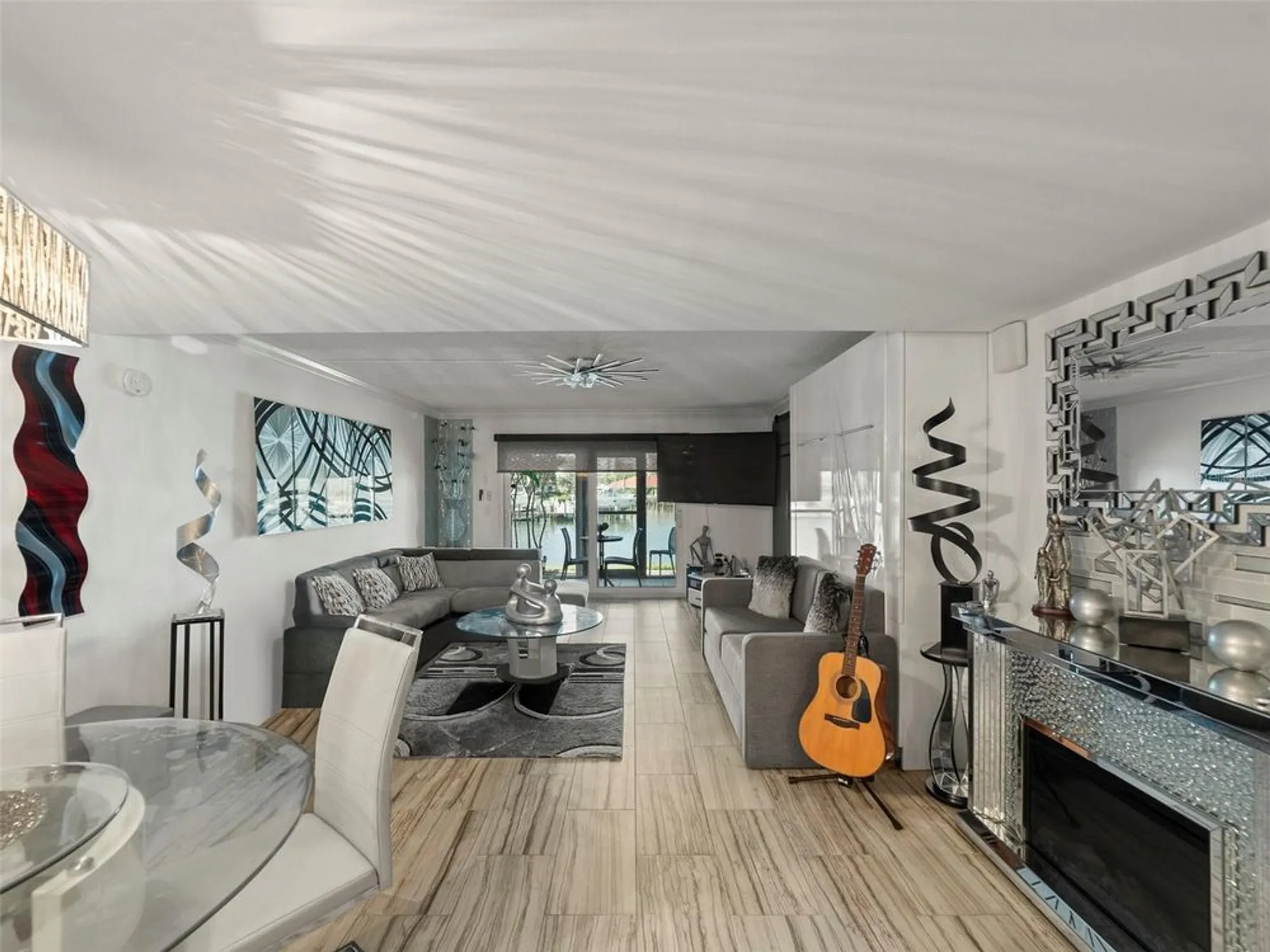 Property Slideshow image 10 of 36 | 7600 sun island dr 107, South Pasadena, FL, 33707