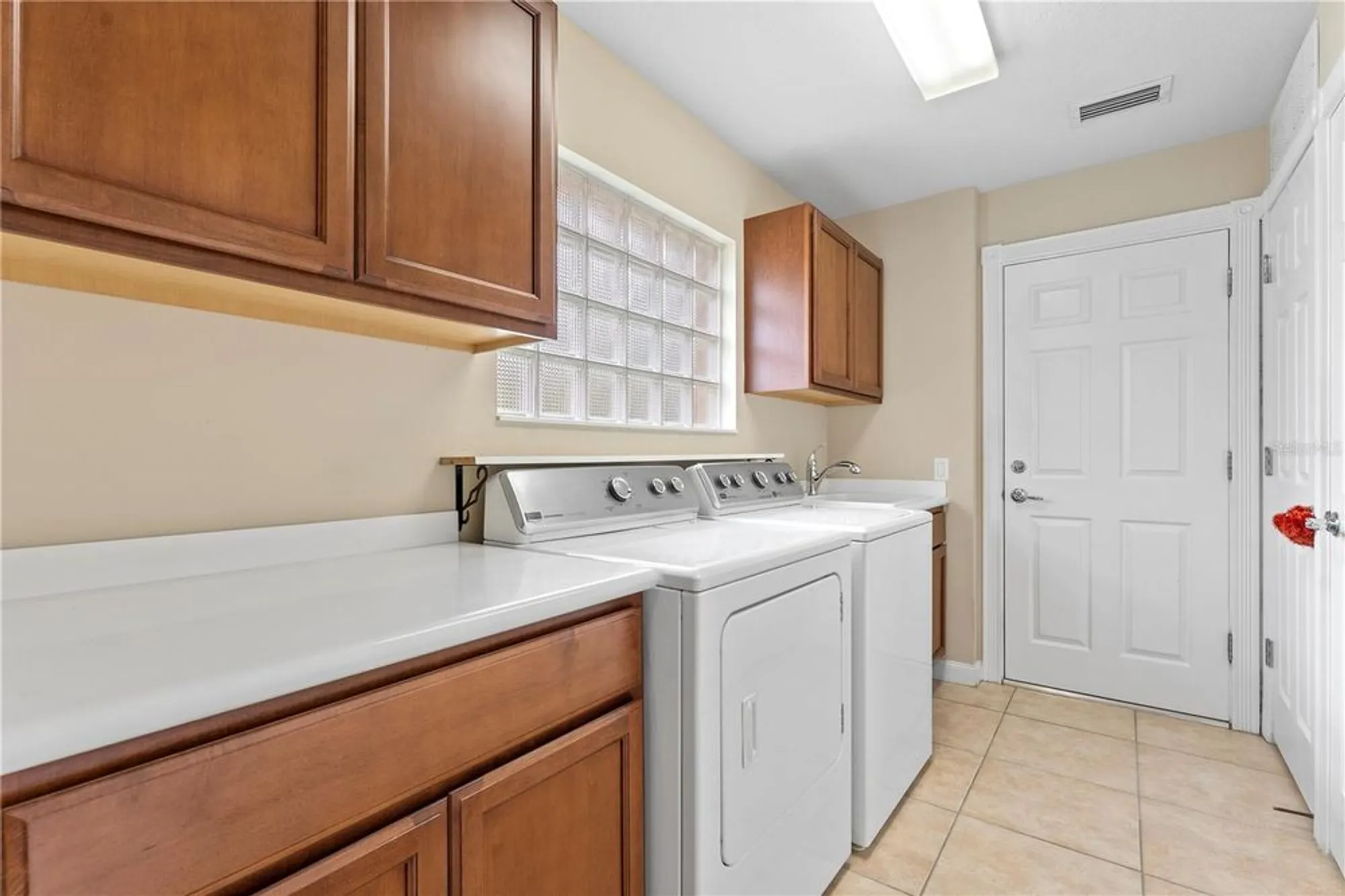 Property Slideshow image 29 of 63 | 11920 kajetan ln, Orlando, FL, 32827