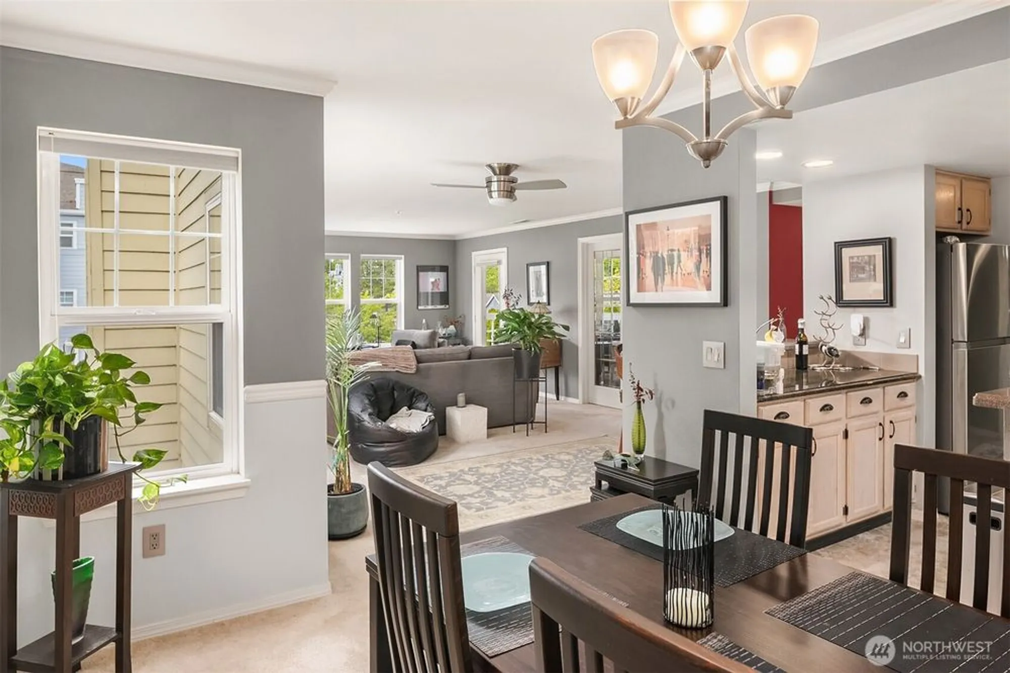 Property Slideshow image 7 of 34 | 4109 224th ln 213, Issaquah, WA, 98029