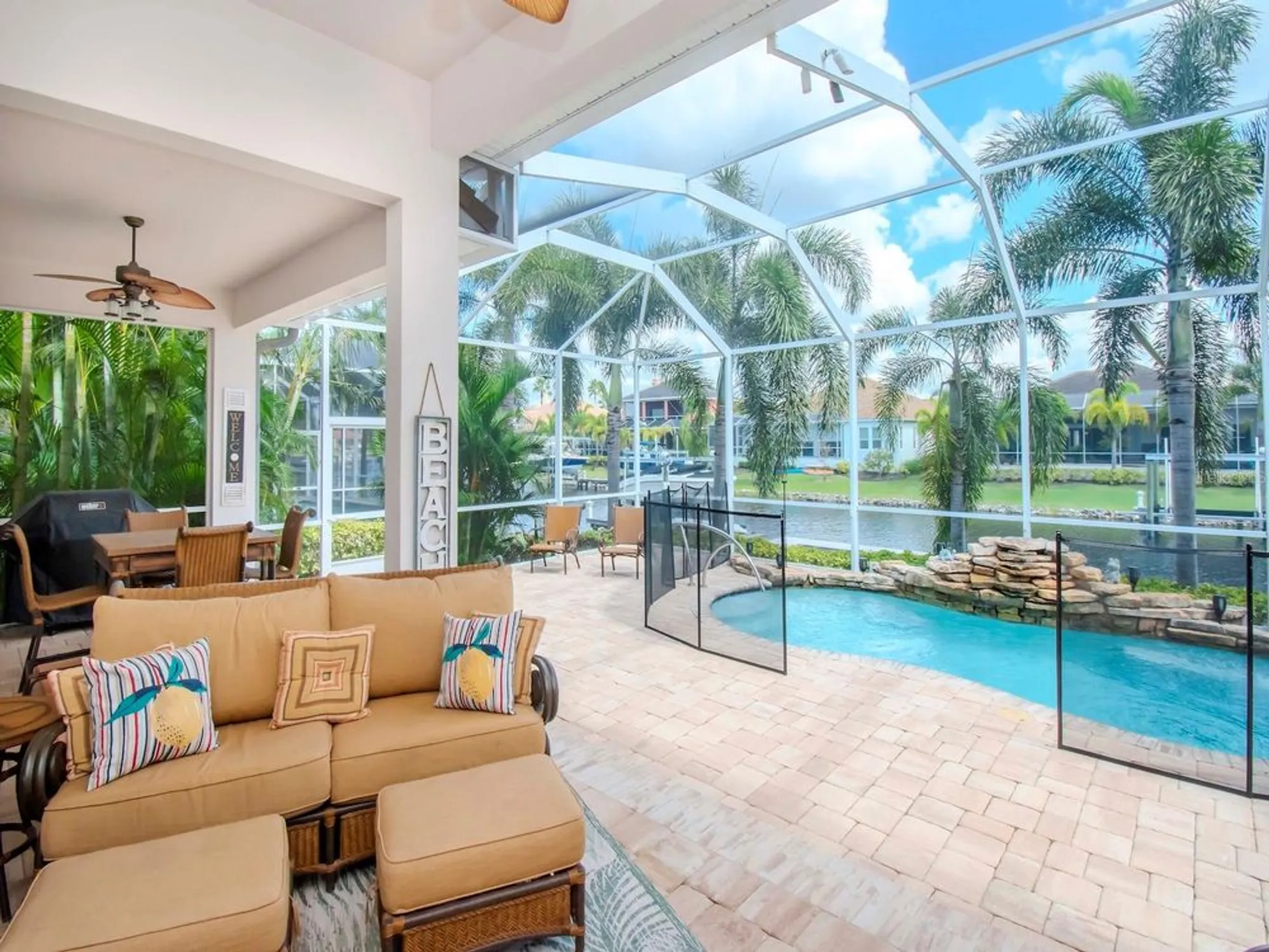 Property Slideshow image 33 of 52 | 717 manns harbor dr, Apollo Beach, FL, 33572