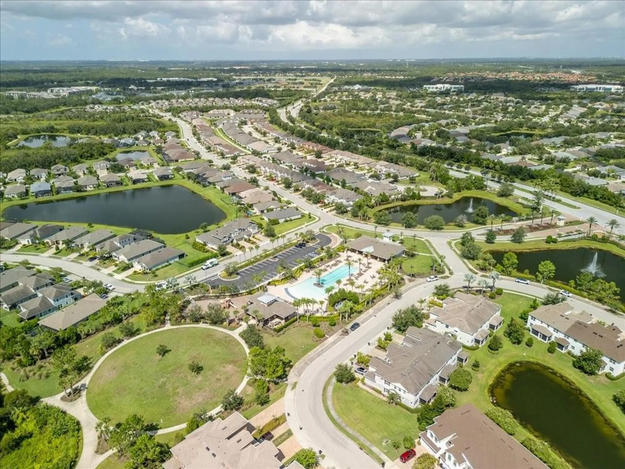 Property Slideshow image 42 of 50 | 11934 meadowgate pl, Lakewood Ranch, FL, 34211