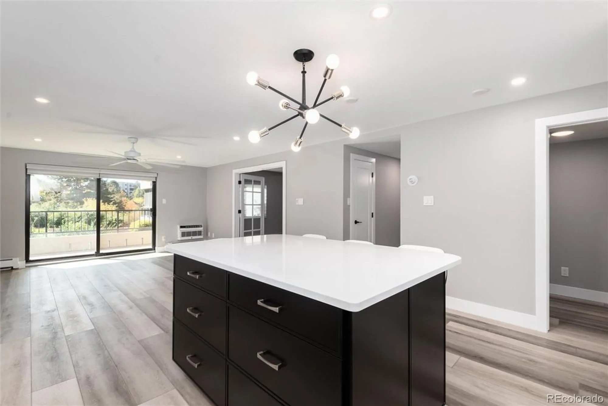 Property Slideshow image 5 of 30 | 13991 e marina dr 105, Aurora, CO, 80014
