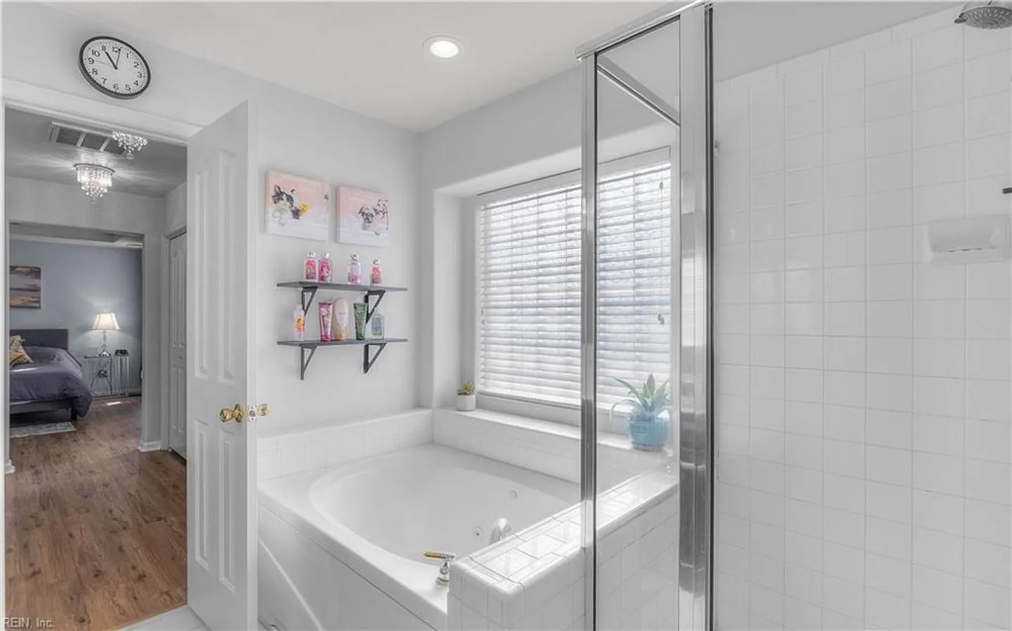 Property Slideshow image 32 of 45 | 805 calvert ct, Chesapeake, VA, 23320