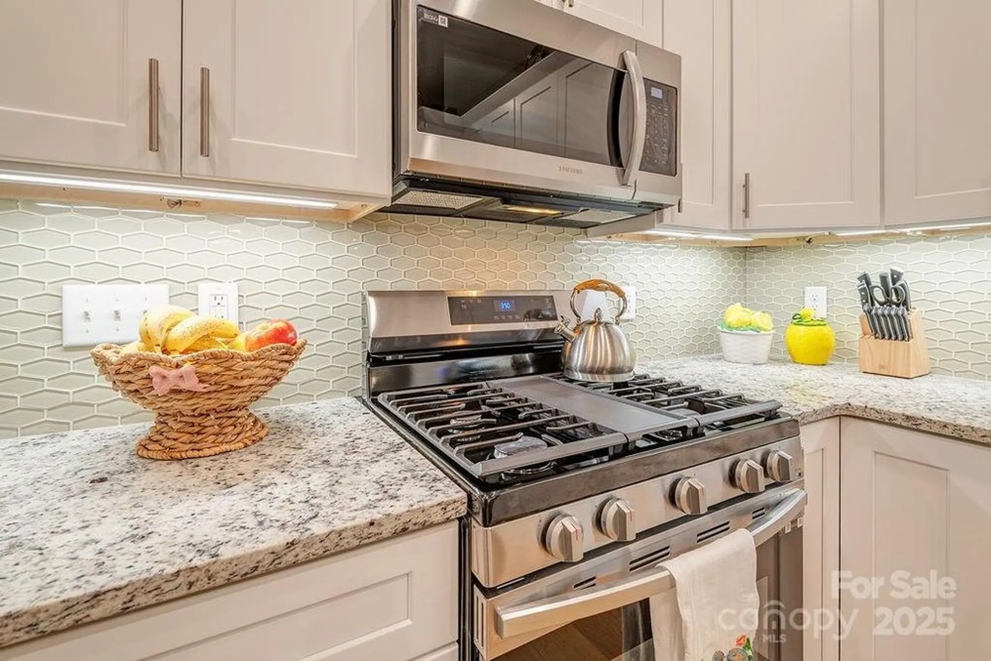 Property Slideshow image 11 of 34 | 64 creekside view dr, Asheville, NC, 28804