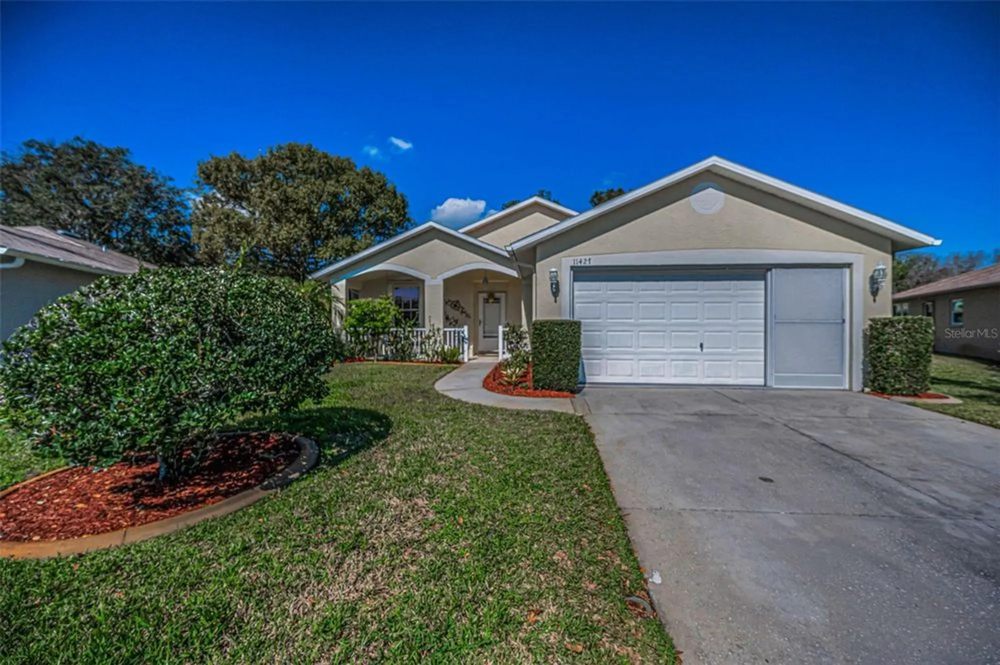 Property Slideshow image 4 of 100 | 11427 turtle dove pl, New Port Richey, FL, 34654