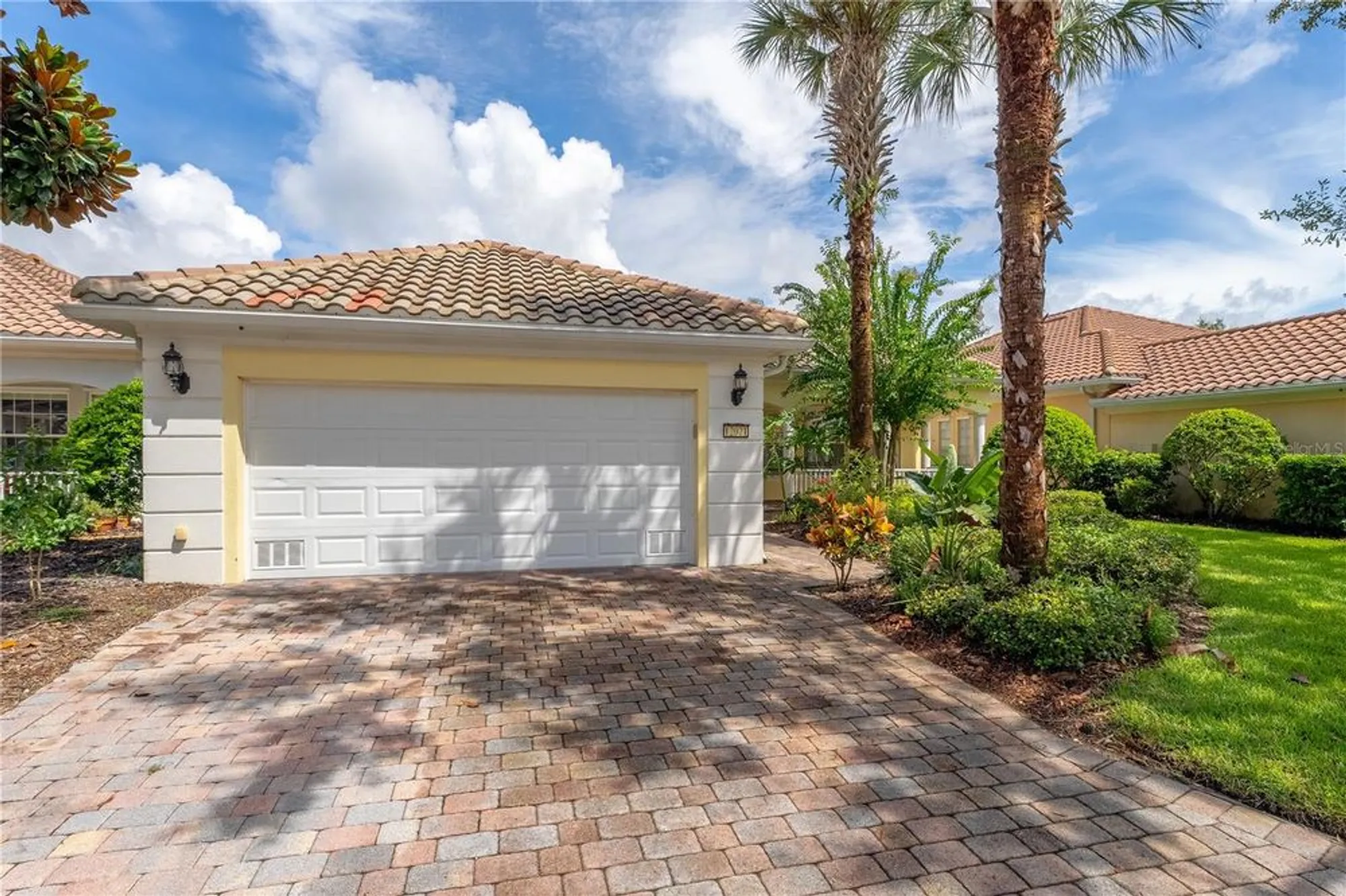 Property Slideshow image 12 of 79 | 12021 jewel fish ln, Orlando, FL, 32827