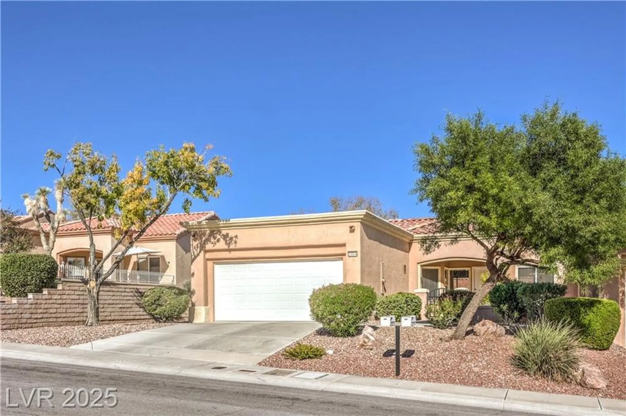 Property Slideshow image 2 of 57 | 10004 heyfield dr, Las Vegas, NV, 89134