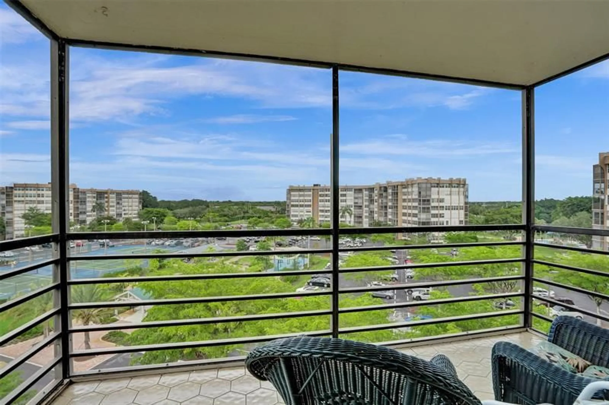 Property Slideshow image 20 of 71 | 1100 saint charles pl 612, Pembroke Pines, FL, 33026