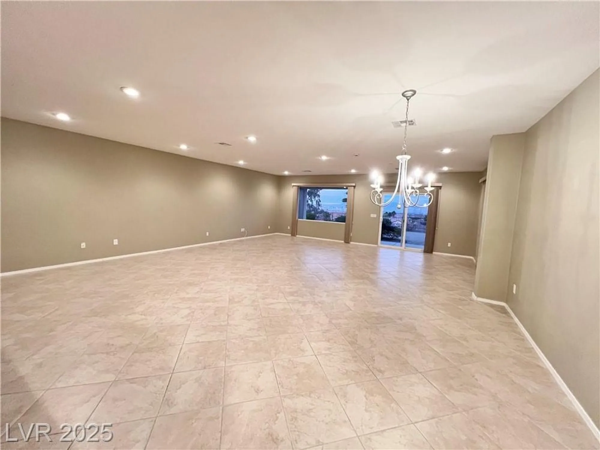 Property Slideshow image 4 of 10 | 2148 marywood park ct, Henderson, NV, 89044