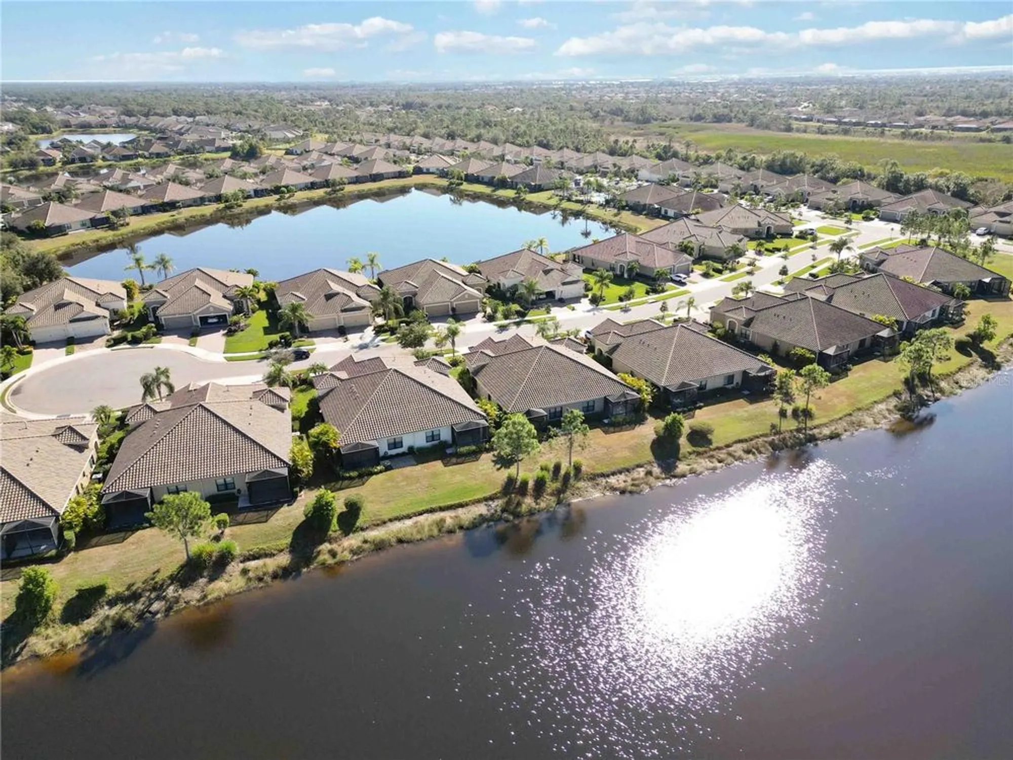 Property Slideshow image 60 of 70 | 21625 avon park ct, Venice, FL, 34293