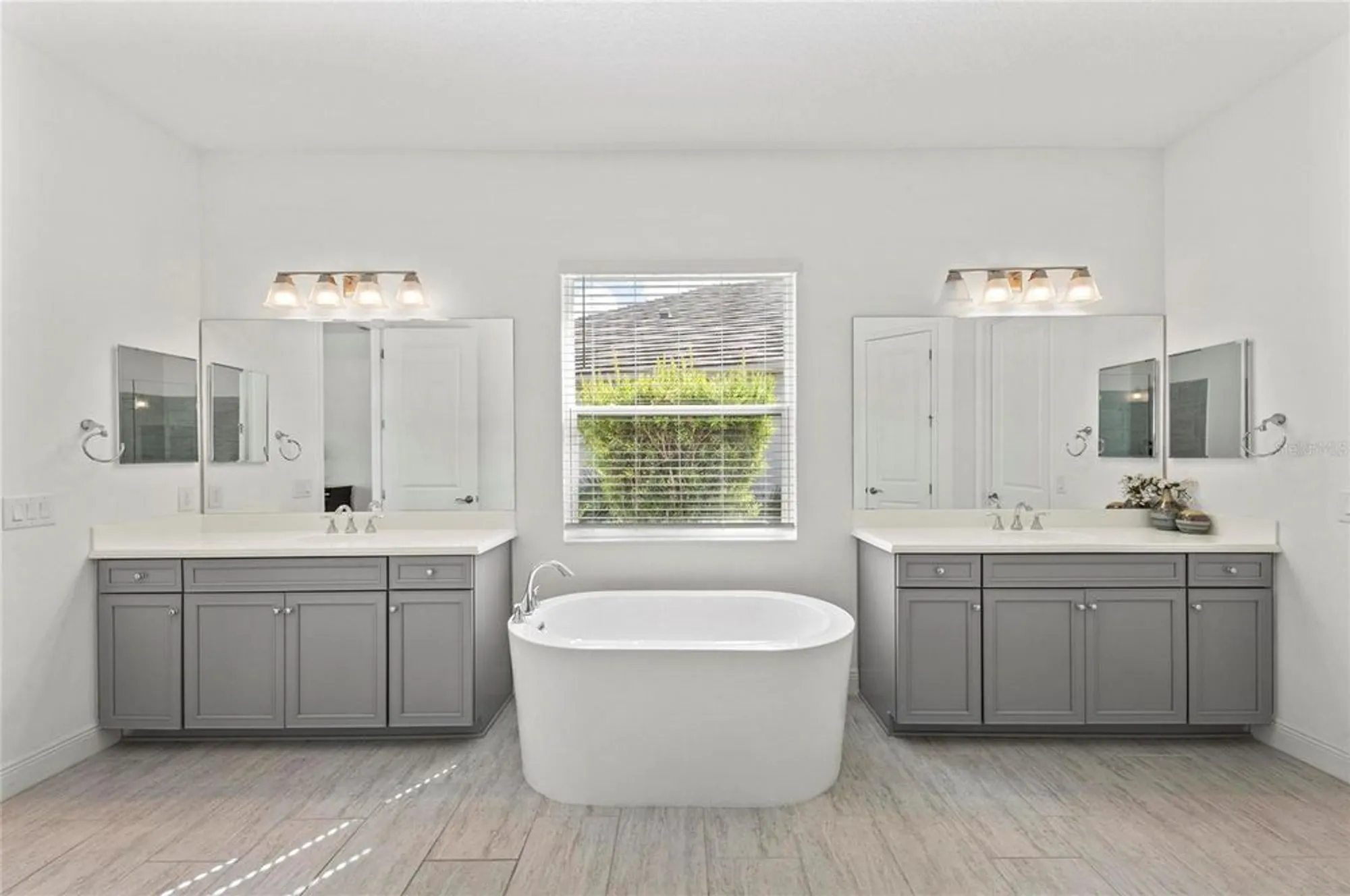 Property Slideshow image 23 of 100 | 12444 destin loop, Venice, FL, 34293