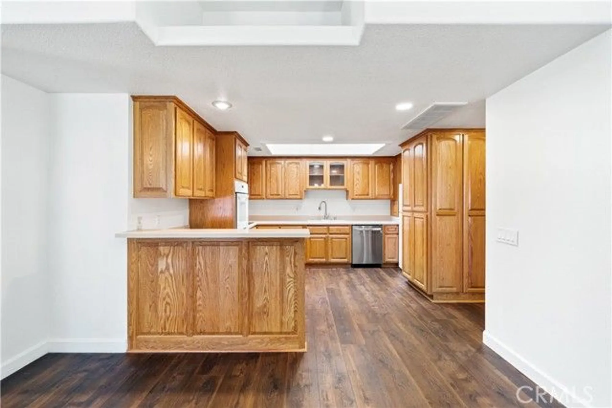 Property Slideshow image 16 of 38 | 1560 interlachen rd, Seal Beach, CA, 90740