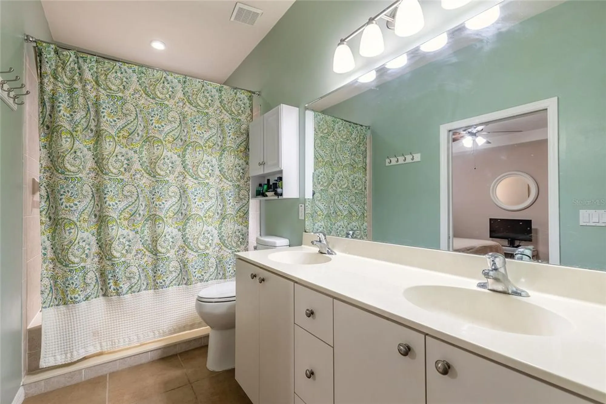 Property Slideshow image 32 of 61 | 3573 romea cir, New Smyrna Beach, FL, 32168