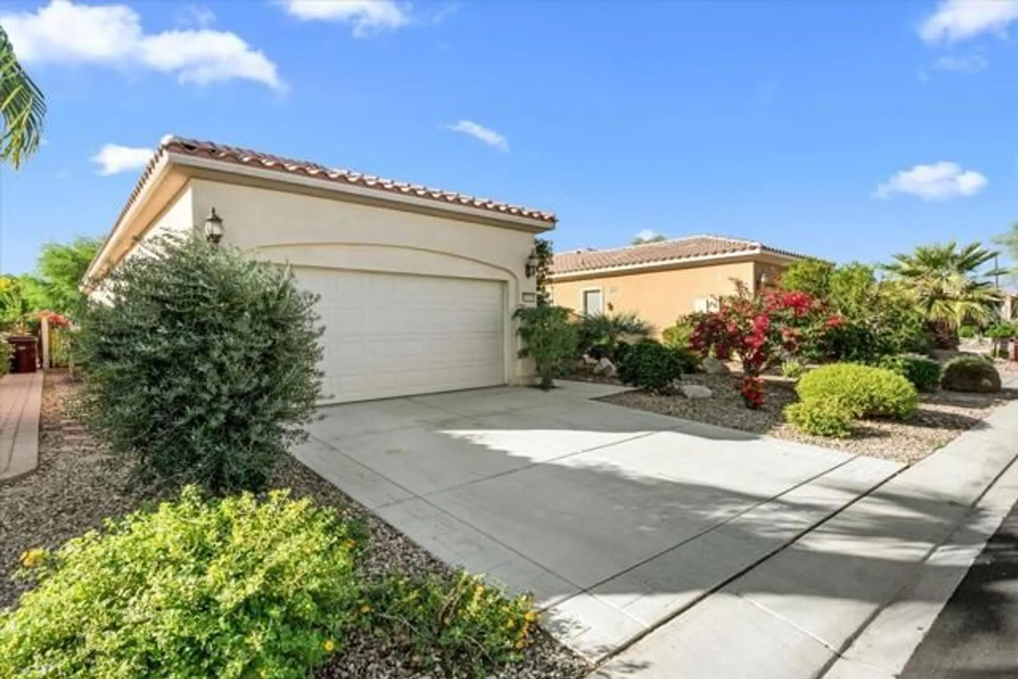 Property Slideshow image 2 of 24 | 81543 avenida de baile, Indio, CA, 92203