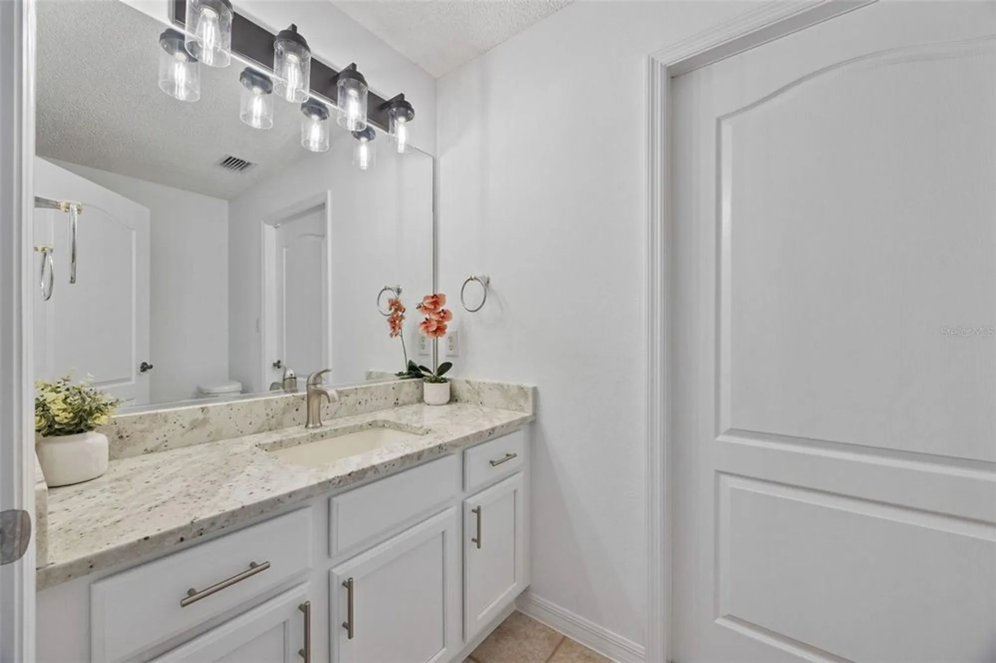 Property Slideshow image 17 of 25 | 8690 se 173rd wisteria st, The Villages, FL, 32162