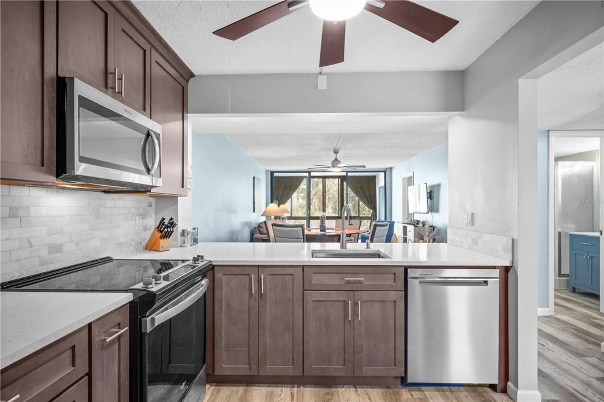 Property Slideshow image 13 of 34 | 14130 rosemary ln 5209, Largo, FL, 33774