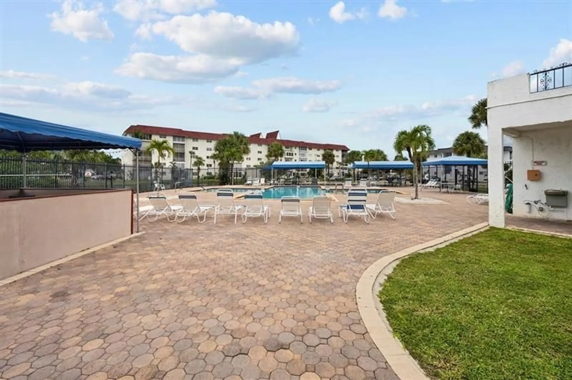 Property Slideshow image 29 of 32 | 4750 nw 22nd ct apt 208, Lauderhill, FL, 33313