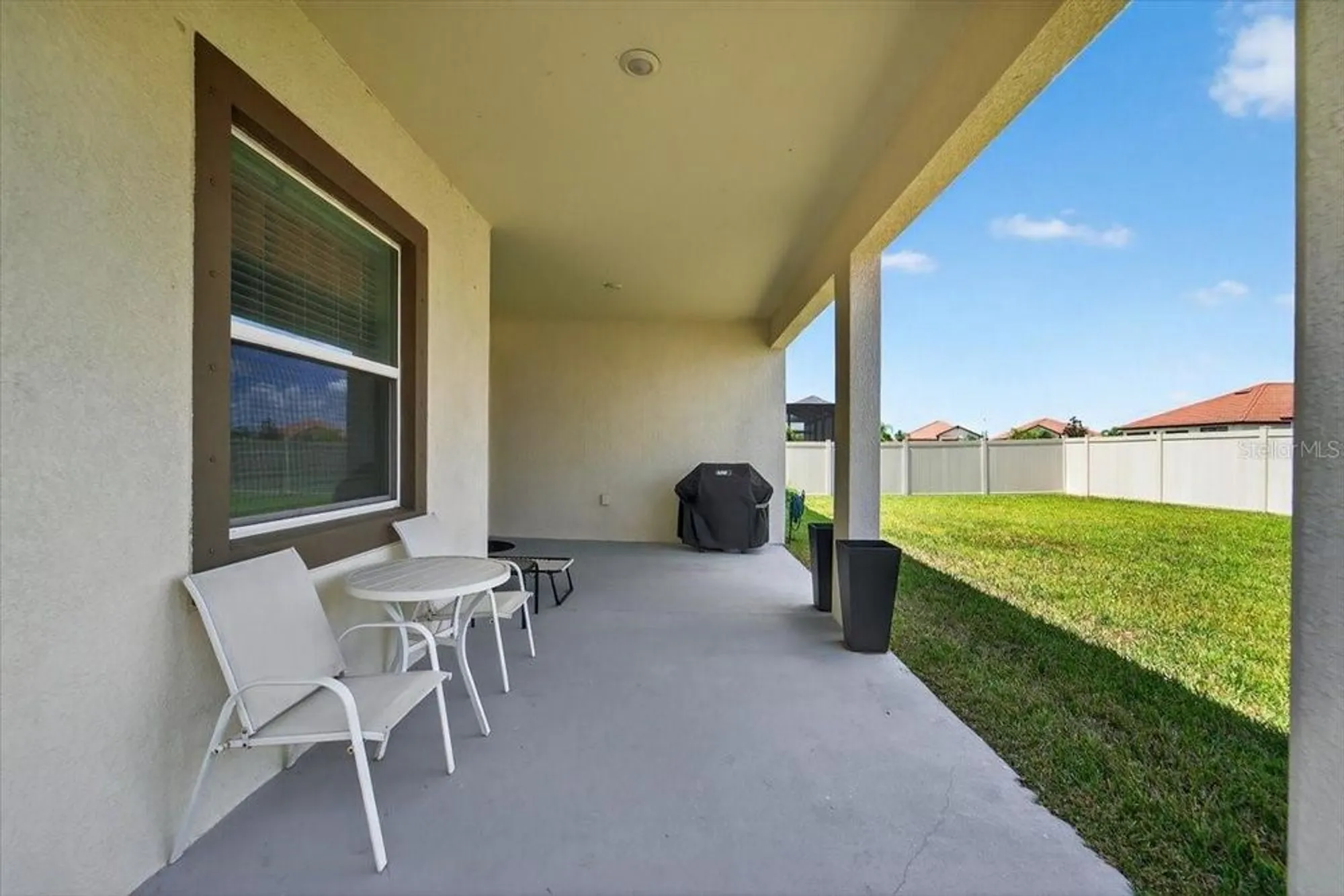 Property Slideshow image 32 of 80 | 17317 scuba crest st, Wimauma, FL, 33598