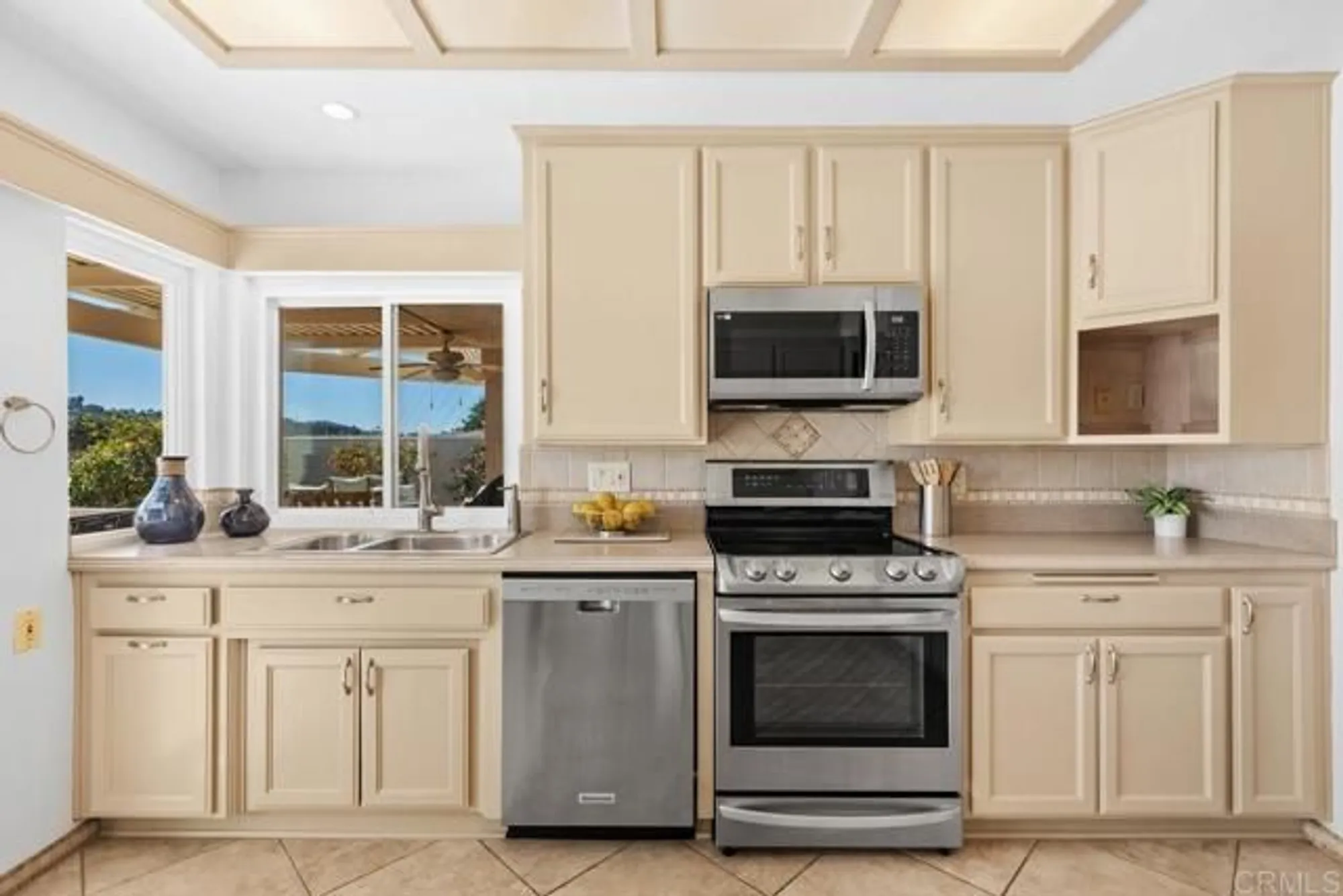 Property Slideshow image 10 of 27 | 17633 corte potosi, San Diego, CA, 92128