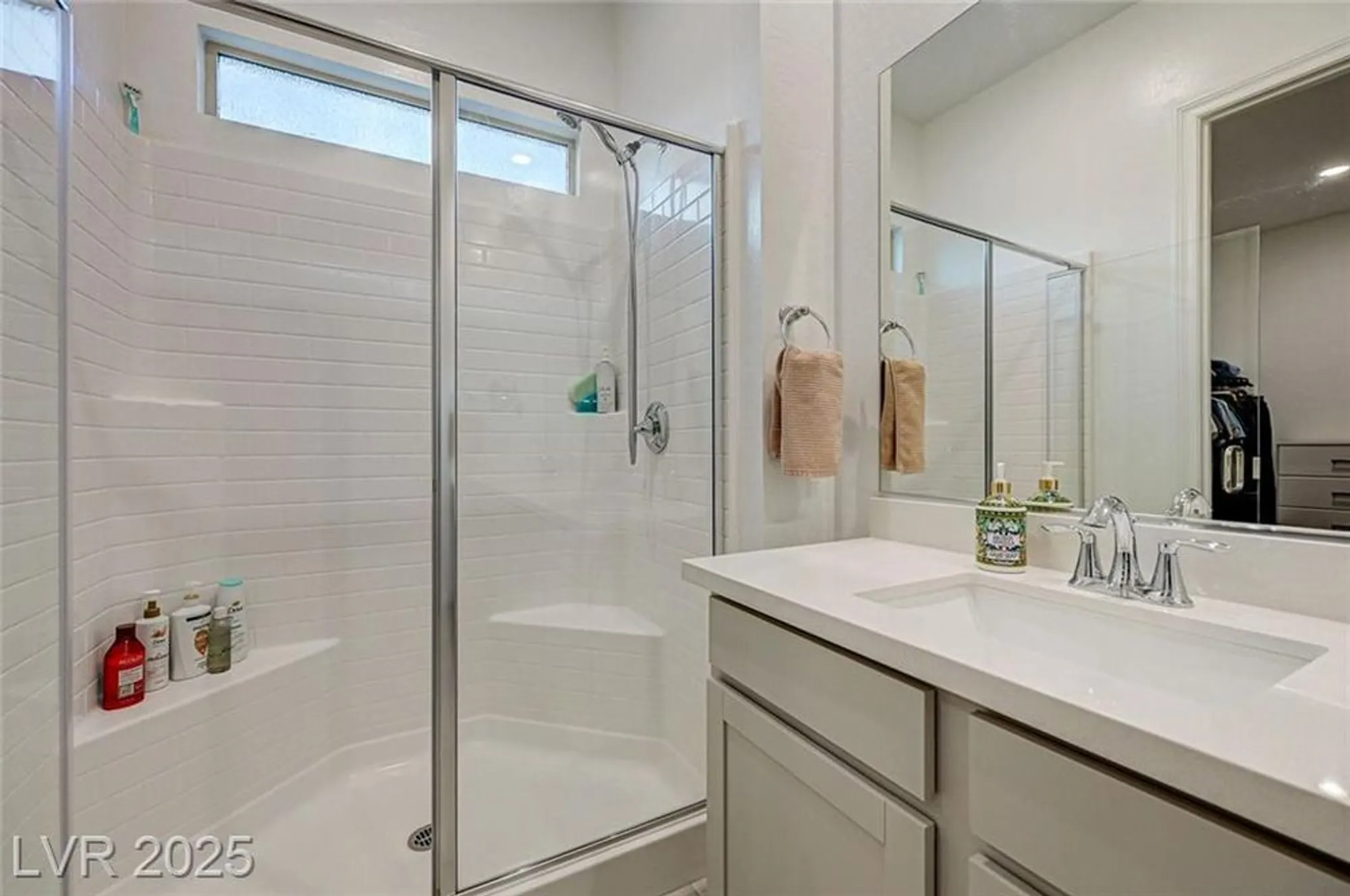 Property Slideshow image 32 of 67 | 912 allister fields ln, Las Vegas, NV, 89138