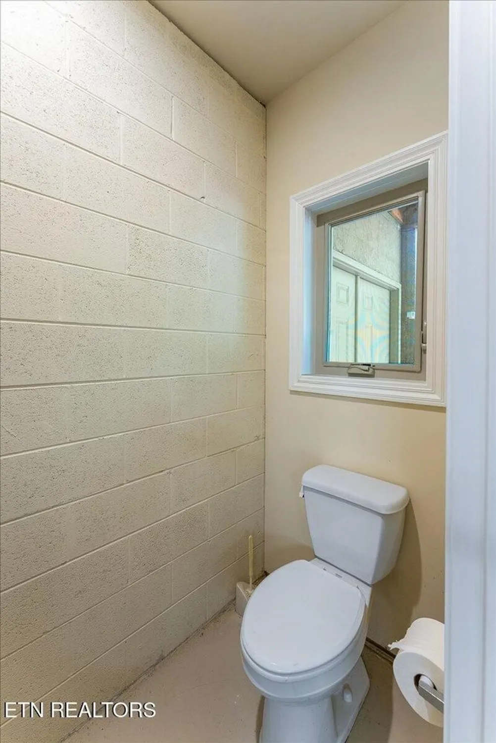 Property Slideshow image 53 of 54 | 400 tanasi way, Loudon, TN, 37774