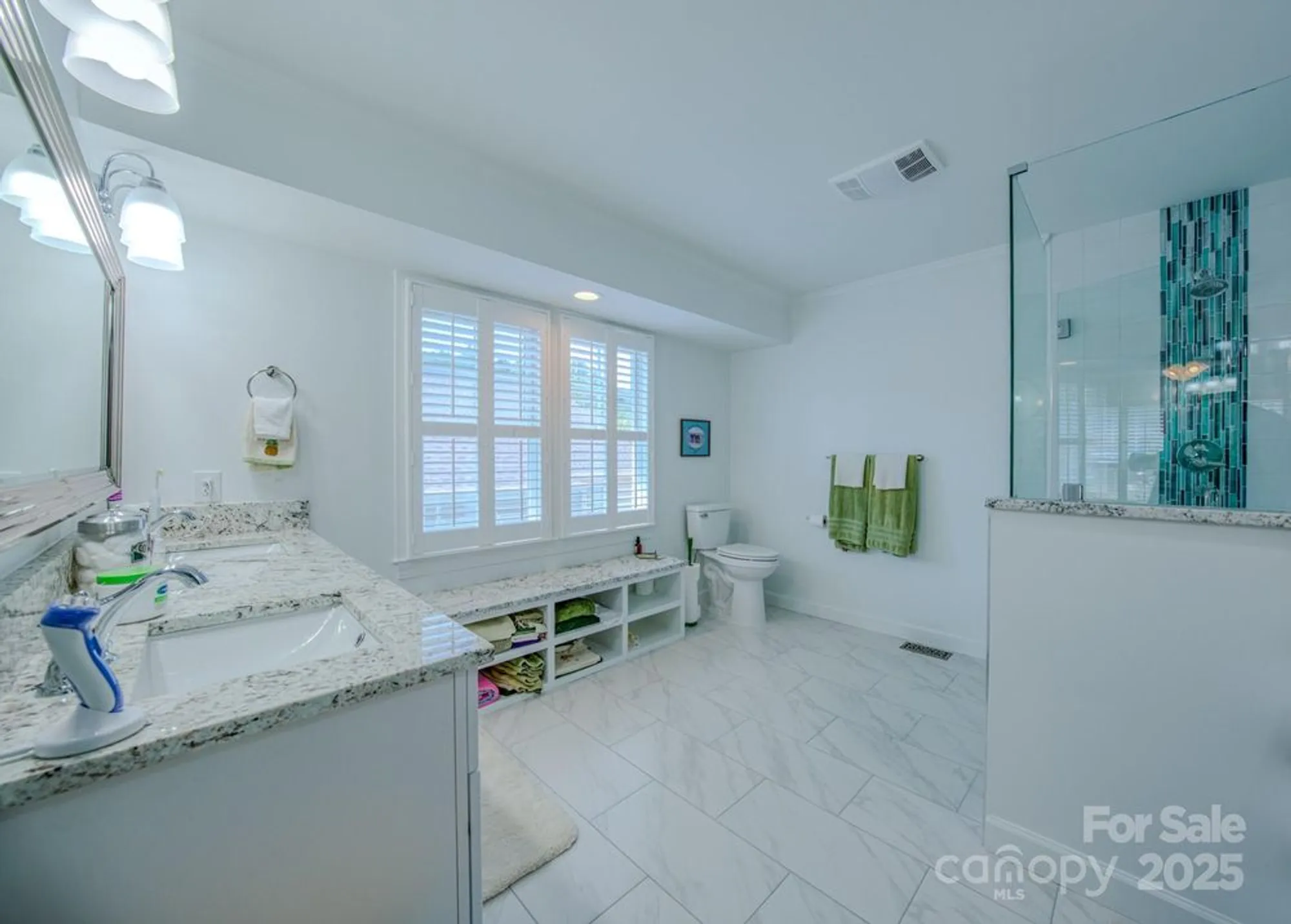 Property Slideshow image 16 of 38 | 8 creekside way, Asheville, NC, 28804