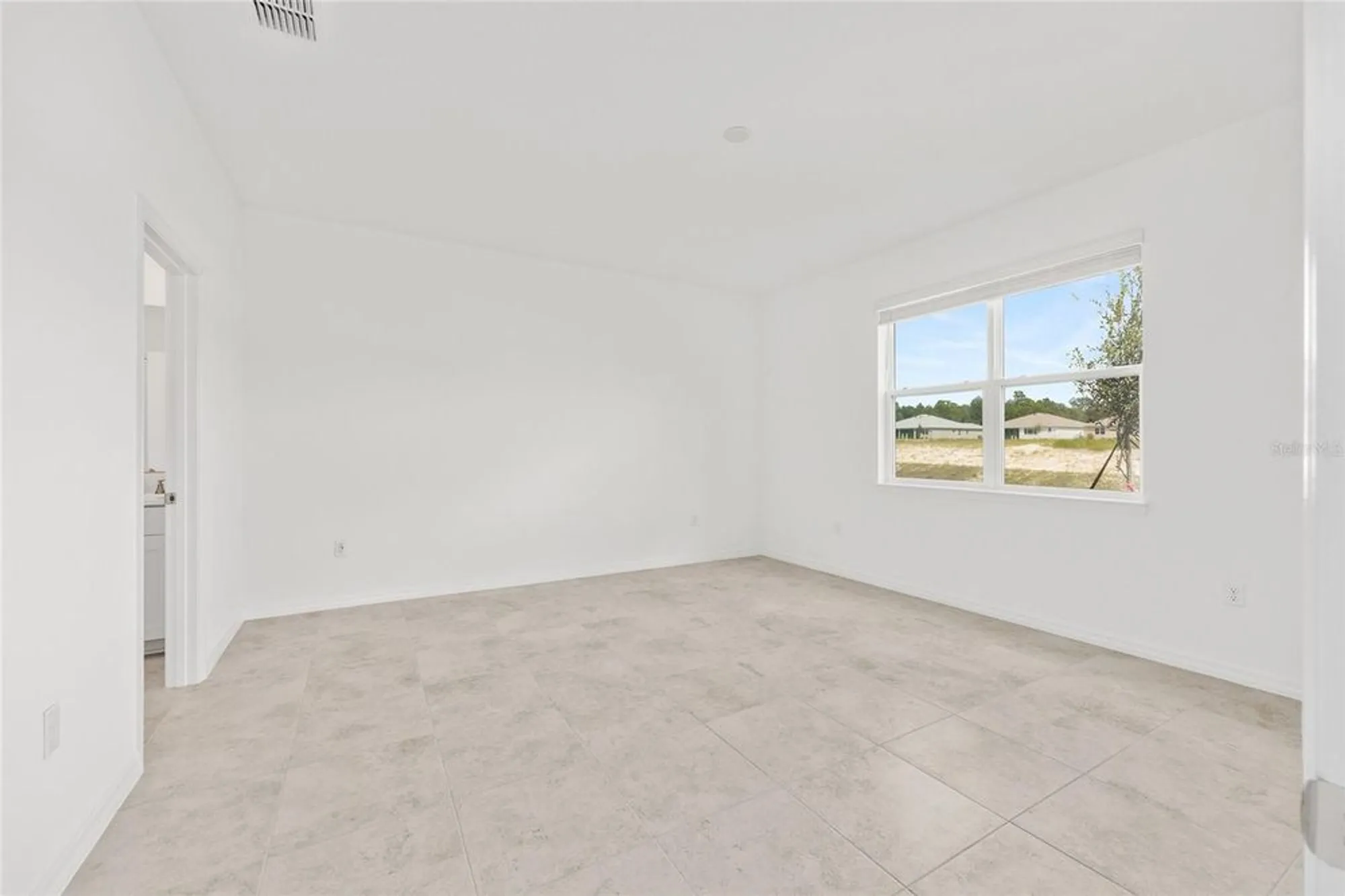 Property Slideshow image 25 of 36 | 10377 sw 106th ct, Ocala, FL, 34481