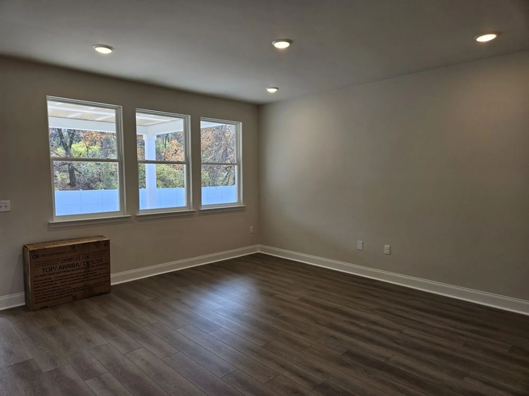 Property Slideshow image 13 of 38 | 336 stonehaus cir, Antioch, TN, 37013