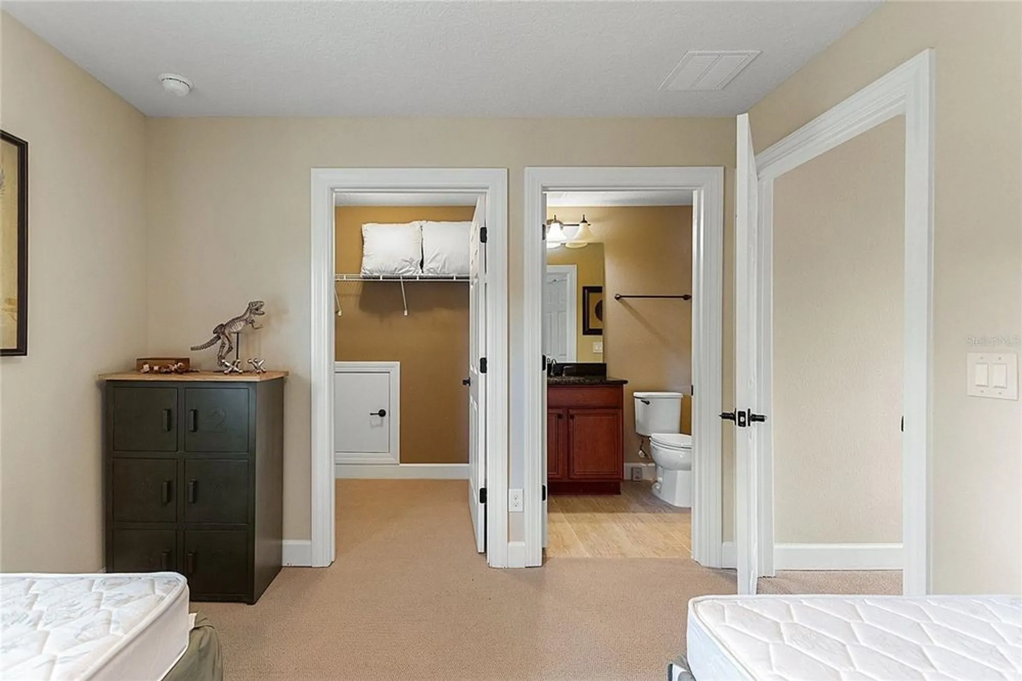 Property Slideshow image 44 of 86 | 513 san sebastian ct, Davenport, FL, 33837