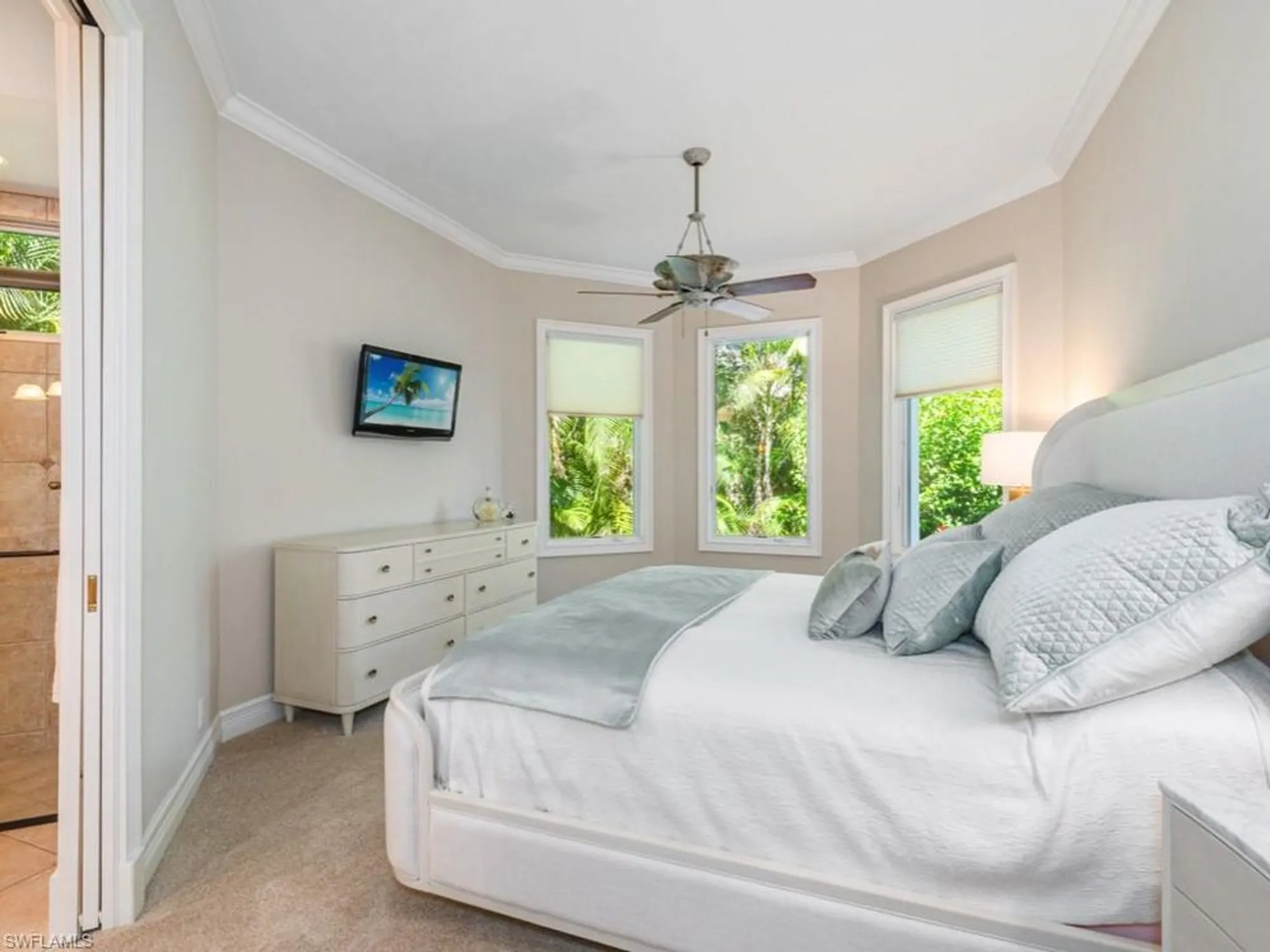 Property Slideshow image 20 of 50 | 26271 woodlyn dr, Bonita Springs, FL, 34134