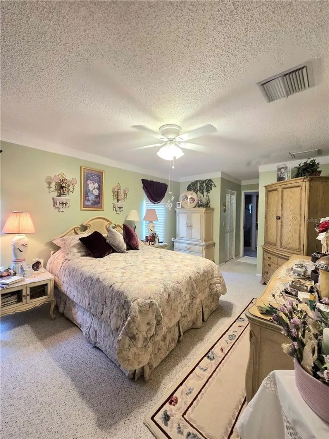 Property Slideshow image 21 of 48 | 9902 saint joseph ct, New Port Richey, FL, 34655