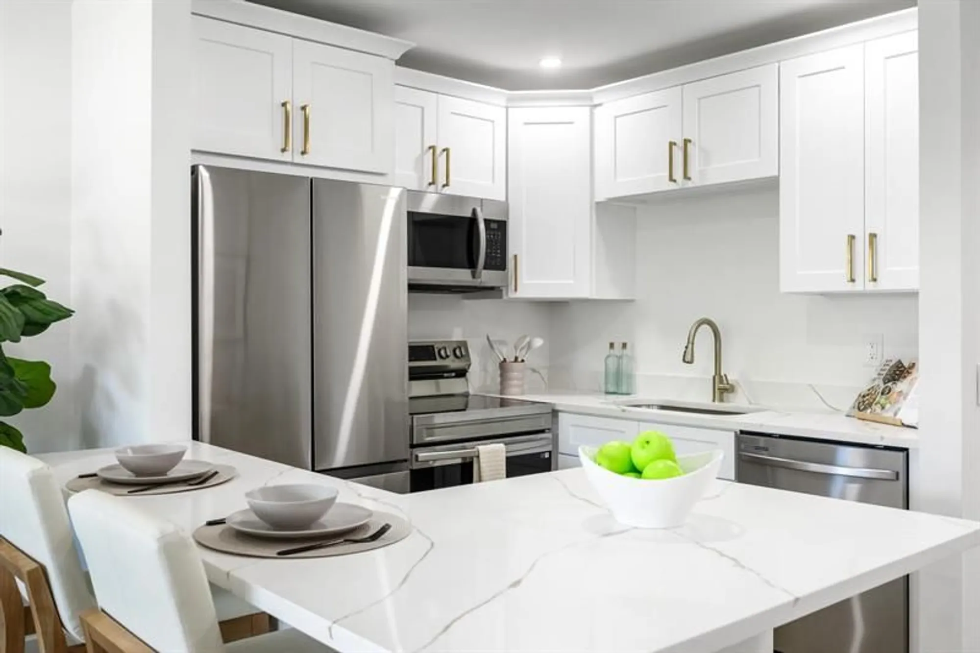 Property Slideshow image 8 of 38 | 480 horizons 207, Boynton Beach, FL, 33435