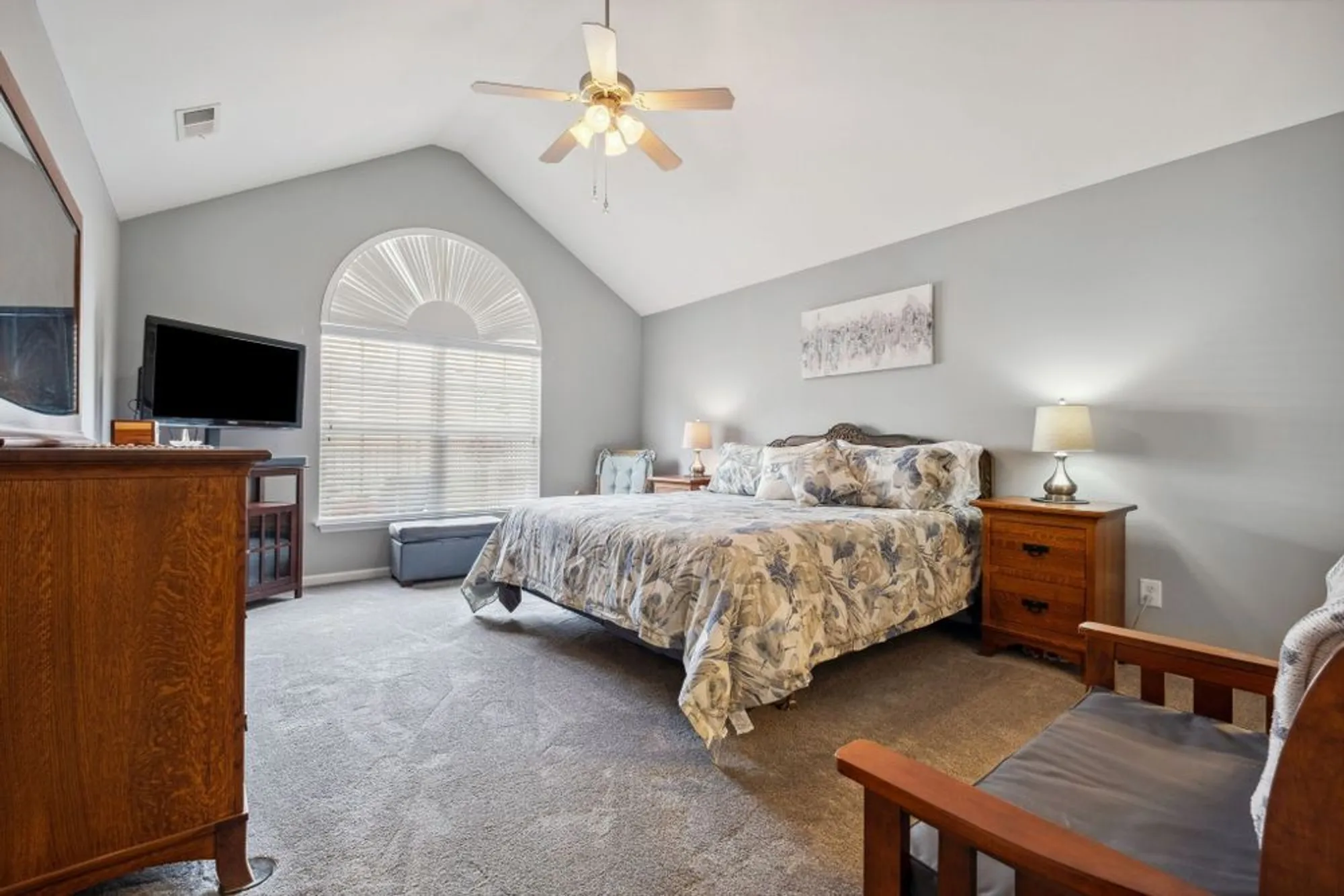 Property Slideshow image 17 of 32 | 825 s browns ln 1501, Gallatin, TN, 37066