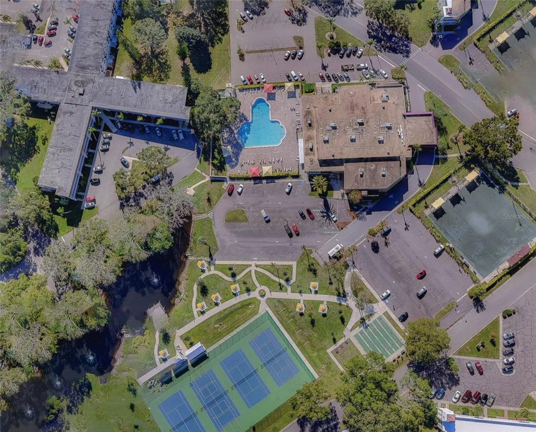 Property Slideshow image 45 of 55 | 2433 brazilia dr apt 5, Clearwater, FL, 33763