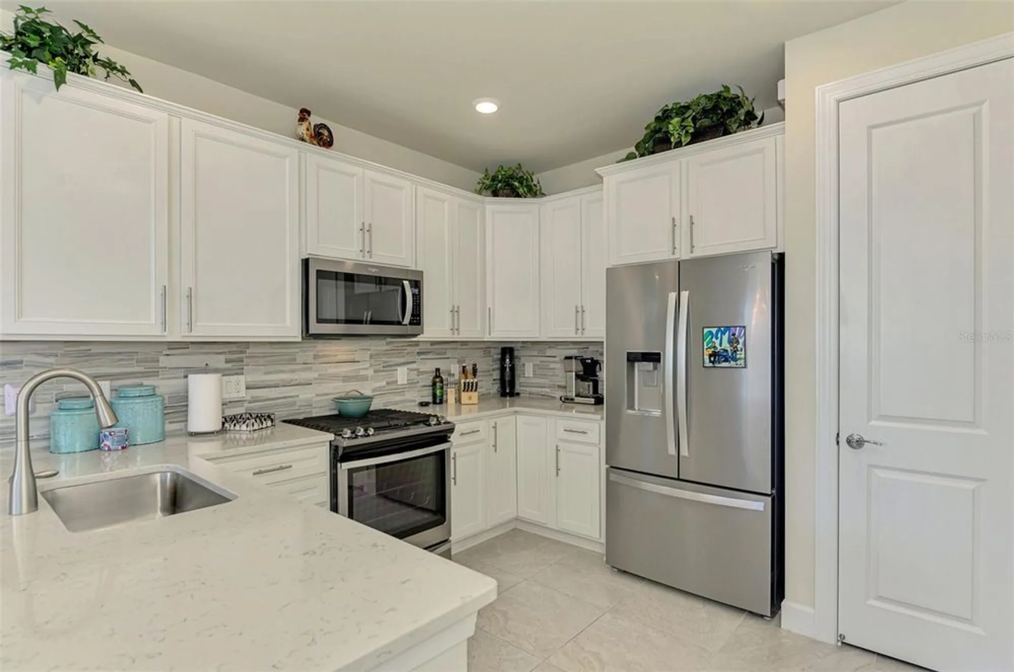 Property Slideshow image 12 of 74 | 12271 myrtle bay ct, Sarasota, FL, 34238