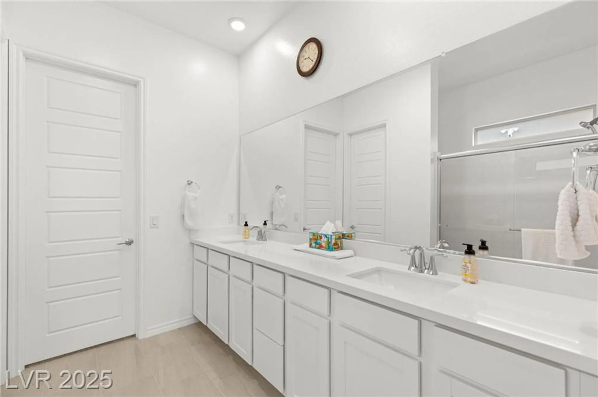 Property Slideshow image 17 of 33 | 912 calluna hills ln, Las Vegas, NV, 89138