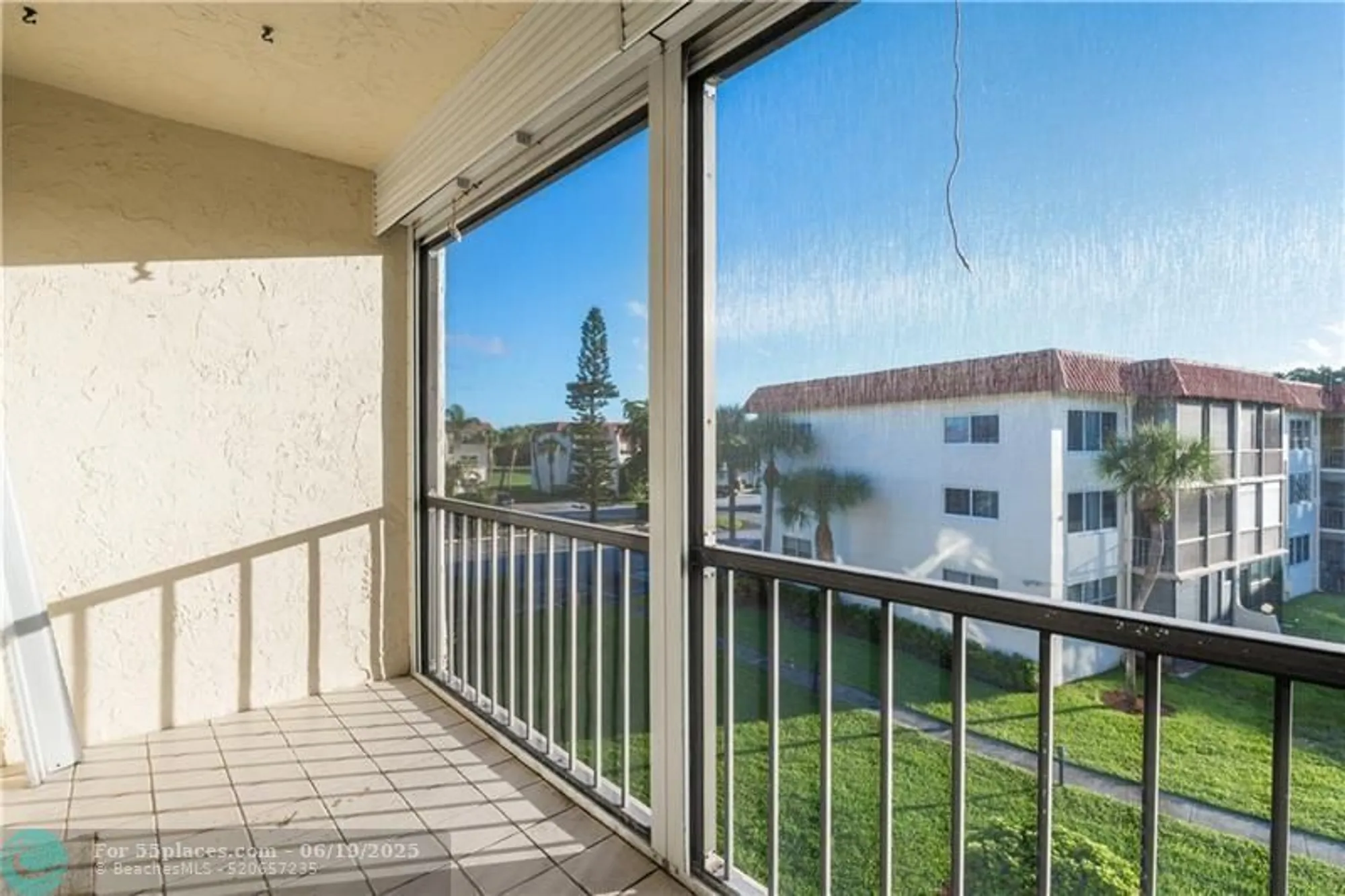 Property Slideshow image 5 of 80 | 9800 n hollybrook lake dr apt 309, Pembroke Pines, FL, 33025