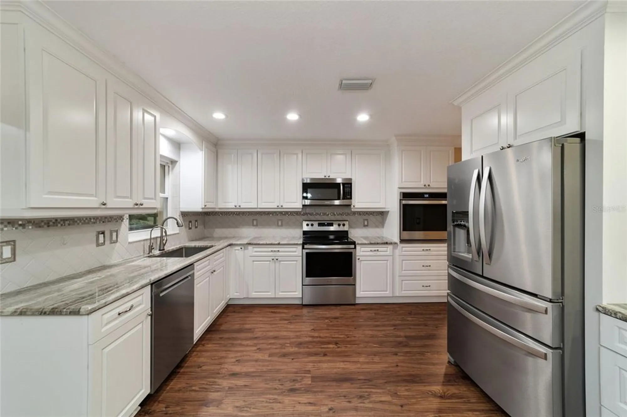 Property Slideshow image 9 of 30 | 9068 sw 82nd ter a, Ocala, FL, 34481
