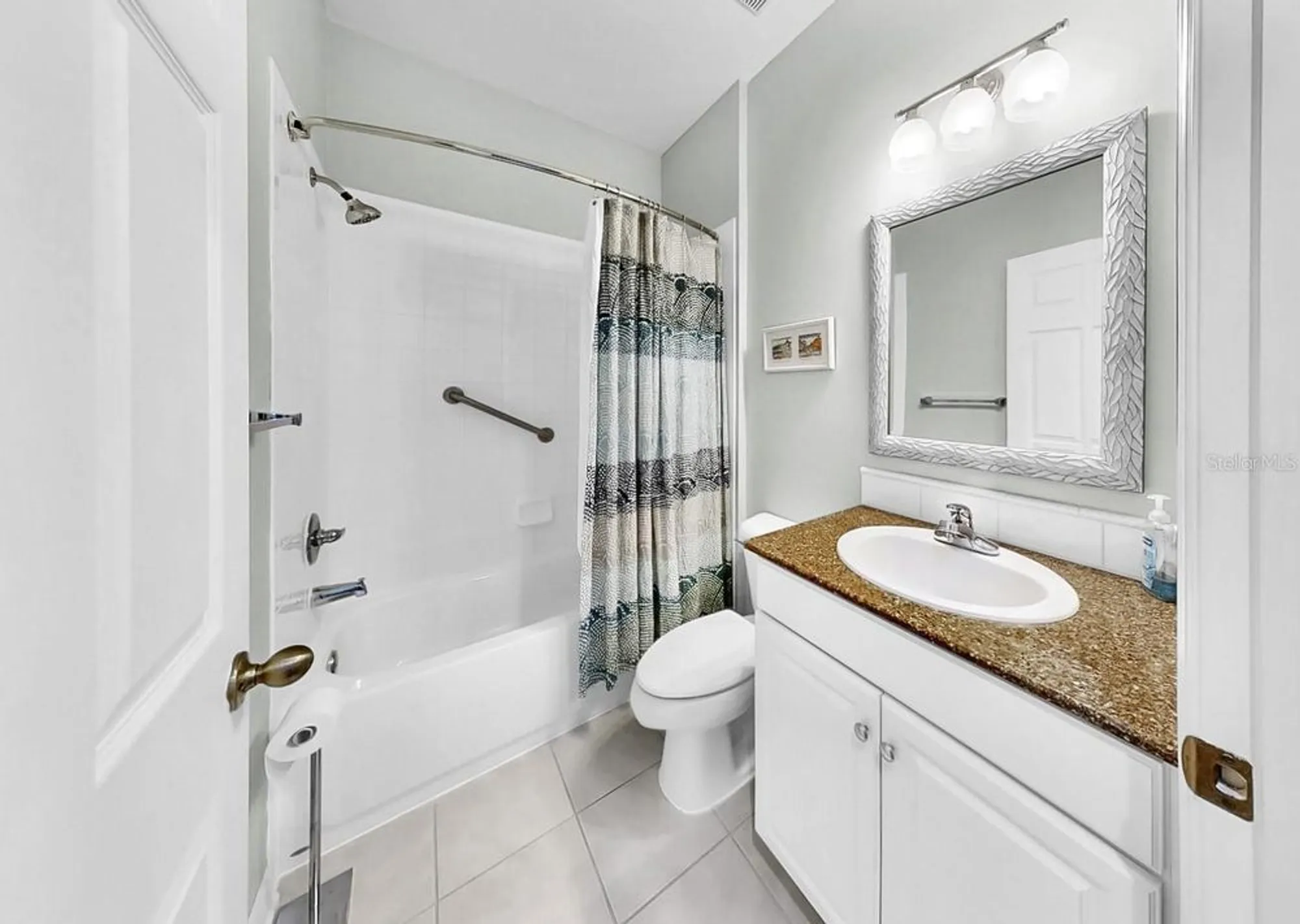 Property Slideshow image 32 of 57 | 203 oceania ct, Apollo Beach, FL, 33572