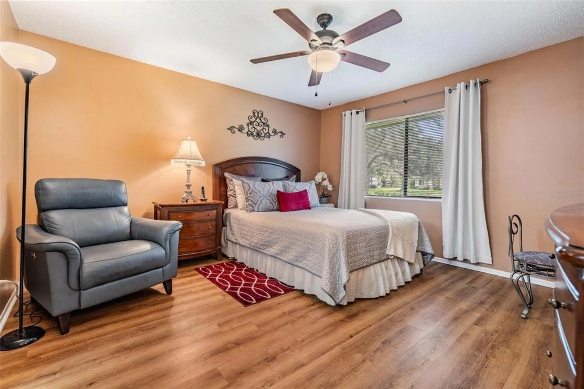 Property Slideshow image 15 of 38 | 2267 sequoia dr, Clearwater, FL, 33763