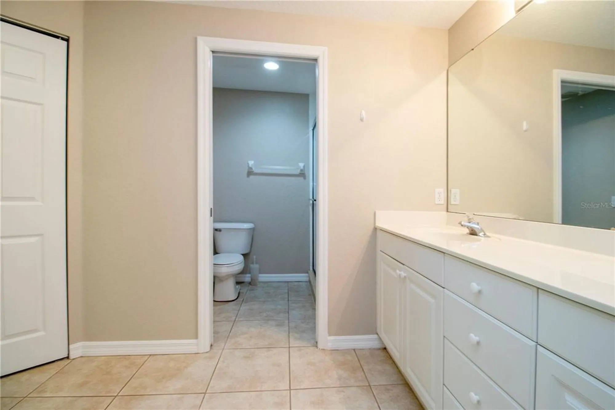 Property Slideshow image 21 of 37 | 7139 cedar hollow cir # 101, Bradenton, FL, 34203