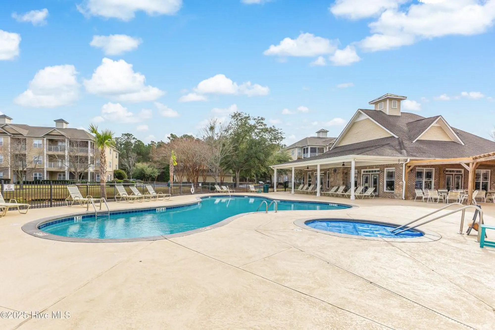 Property Slideshow image 38 of 50 | 395 s crow creek dr 1518, Calabash, NC, 28467