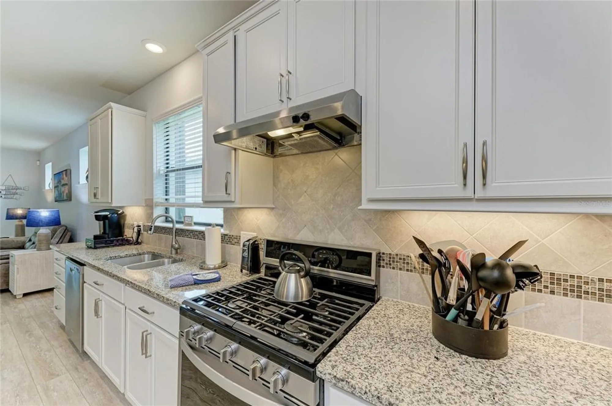 Property Slideshow image 19 of 65 | 7572 viola loop, Bradenton, FL, 34202