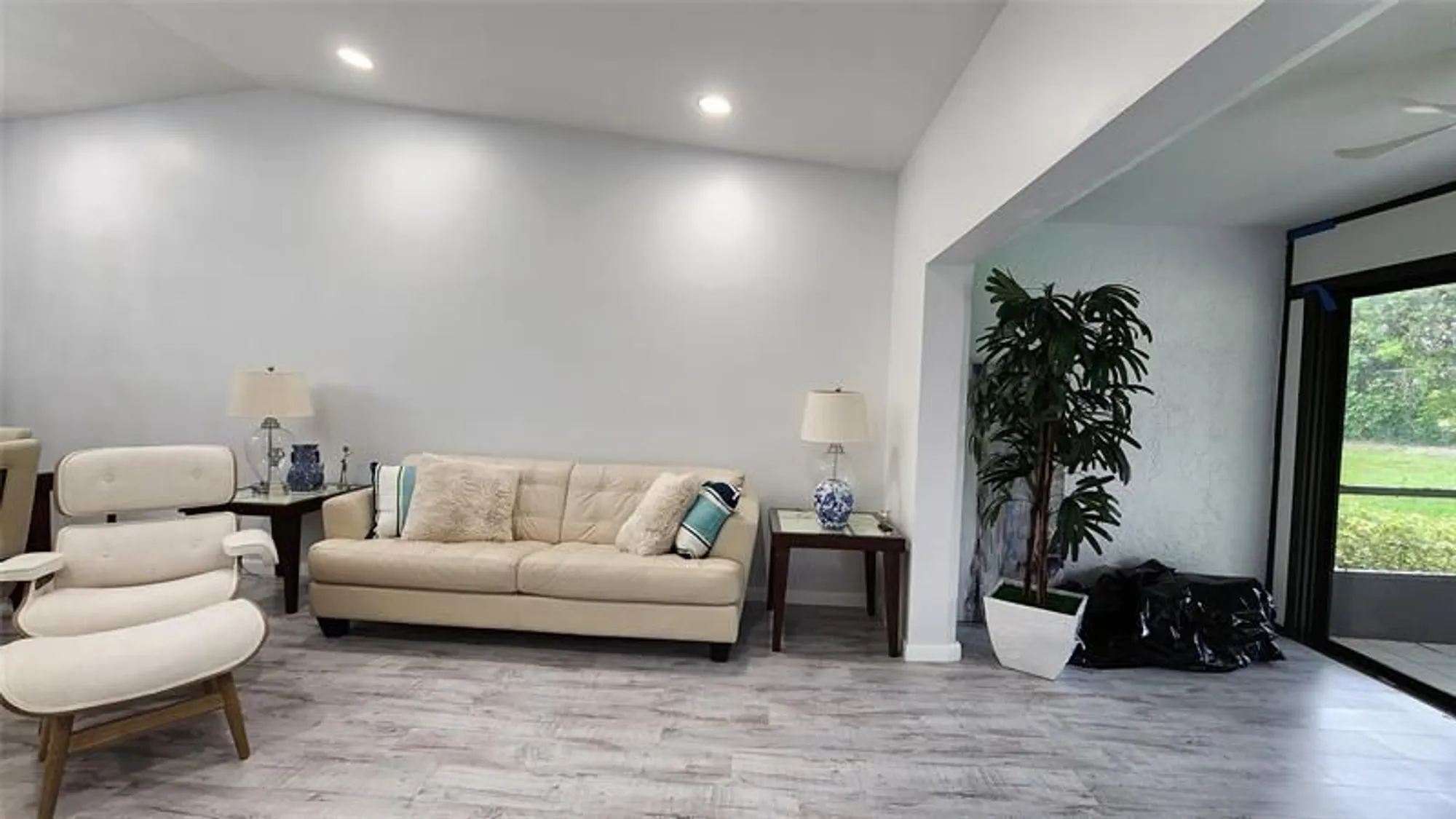 Property Slideshow image 8 of 22 | 18793 candlewick dr d, Boca Raton, FL, 33496