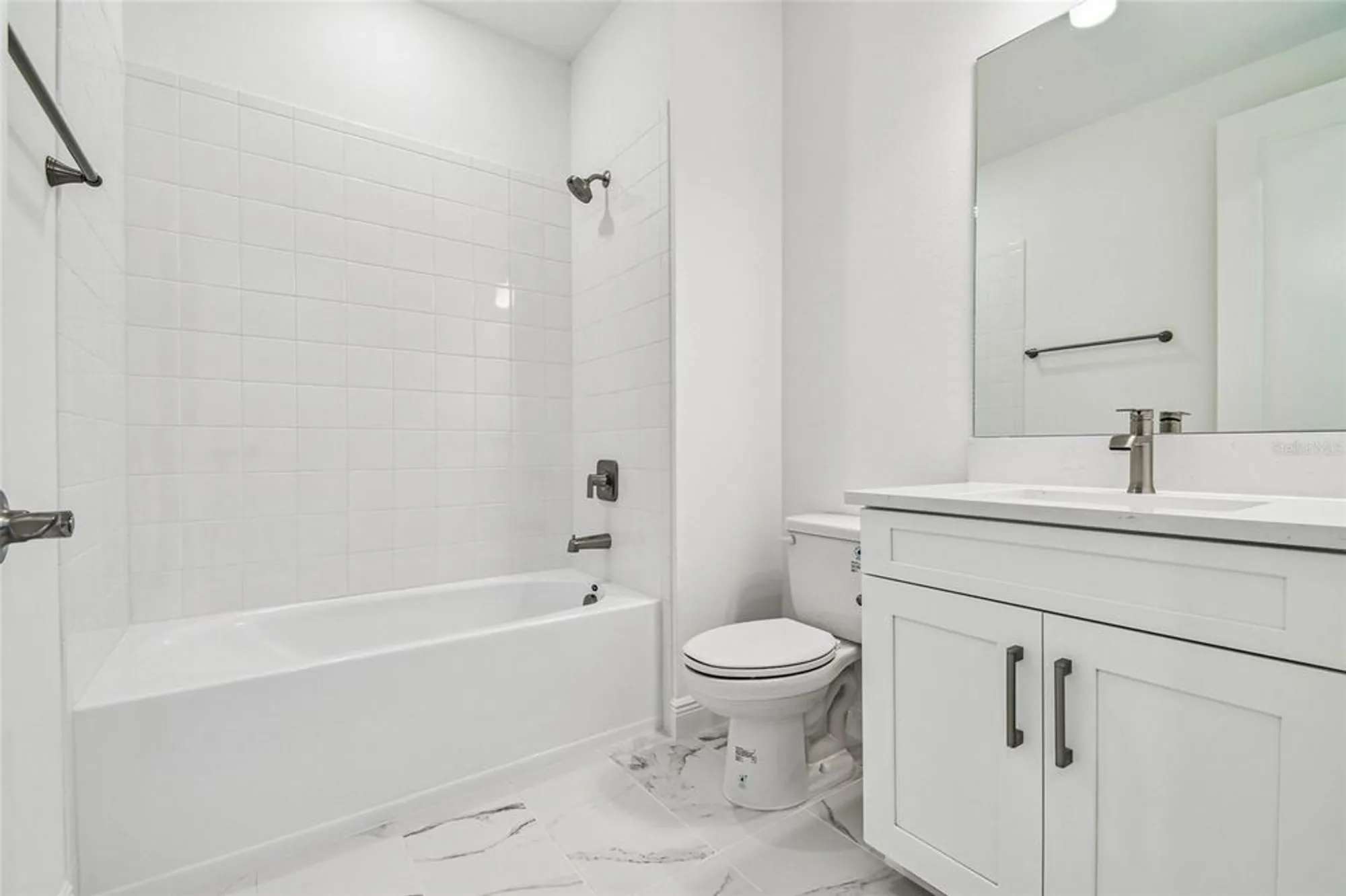 Property Slideshow image 18 of 28 | 17236 savory mist cir, Lakewood Ranch, FL, 34211