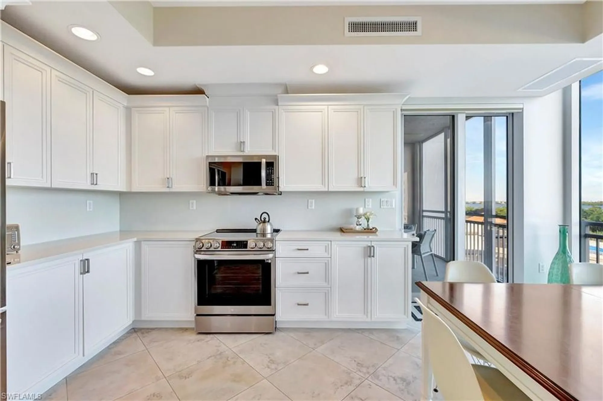Property Slideshow image 11 of 50 | 4951 bonita bay blvd unit 504, Bonita Springs, FL, 34134