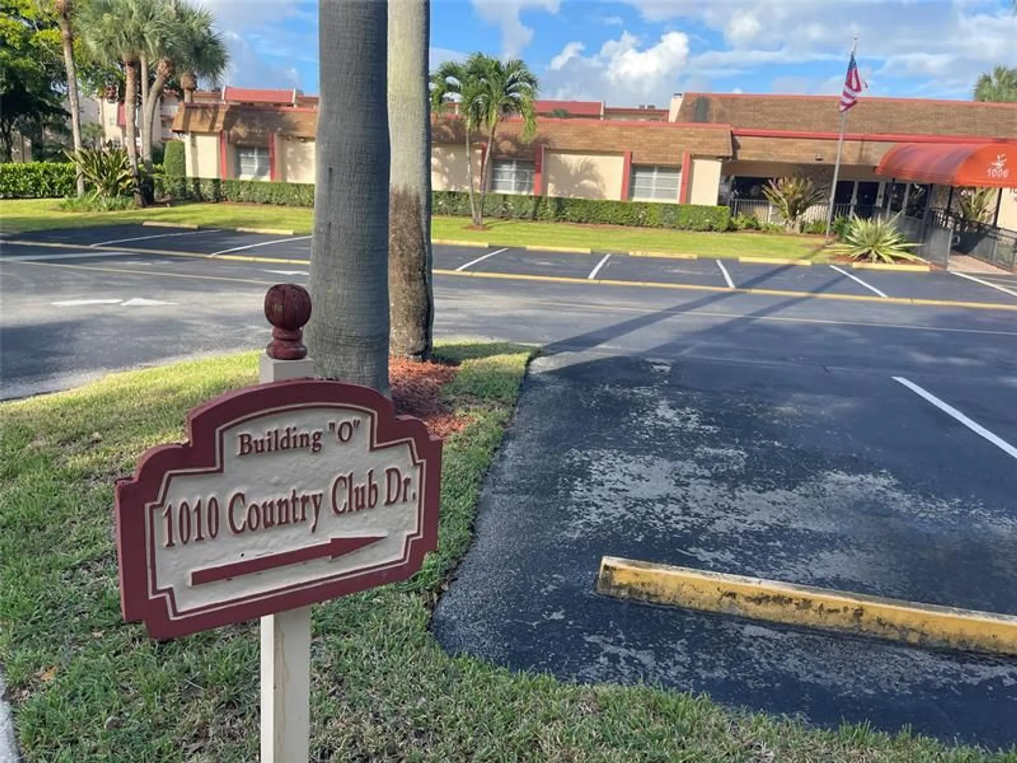 Property Slideshow image 36 of 57 | 1005 country club dr apt 205, Margate, FL, 33063