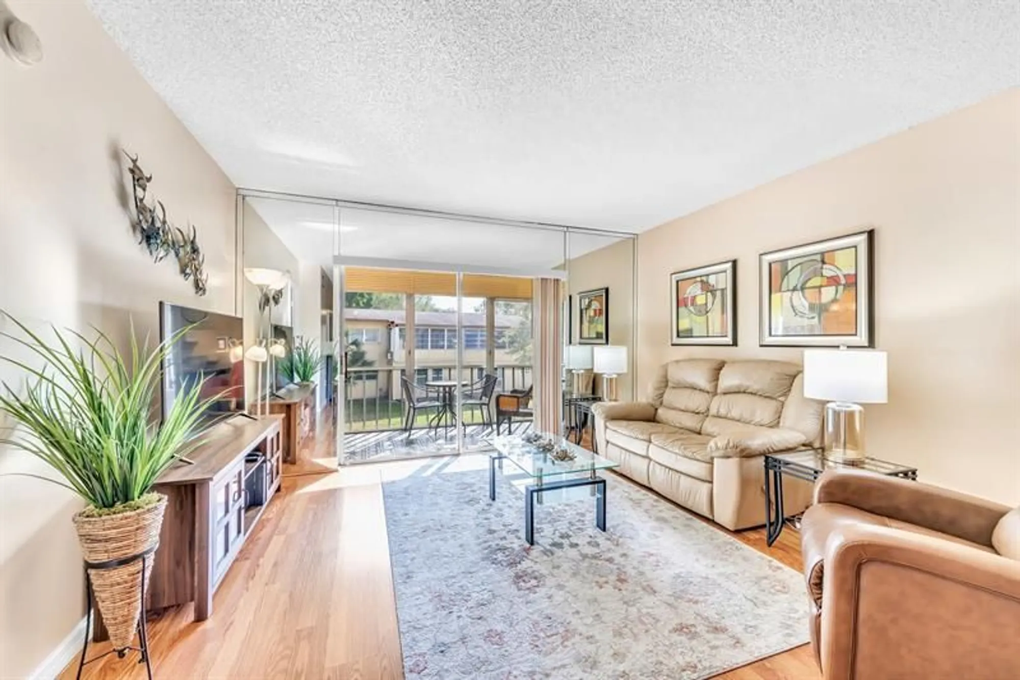 Property Slideshow image 8 of 26 | 231 nw 76th ave 201, Margate, FL, 33063